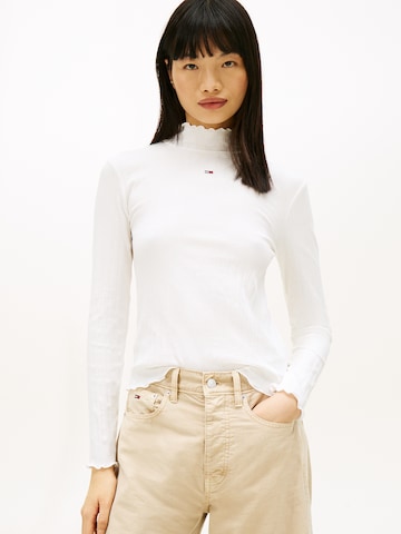 Tricou de la Tommy Jeans pe alb: față