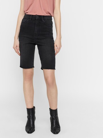 Coupe slim Jean 'LOA FAITH' VERO MODA en noir : devant