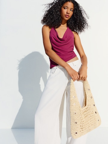 Shopper di Bershka in beige