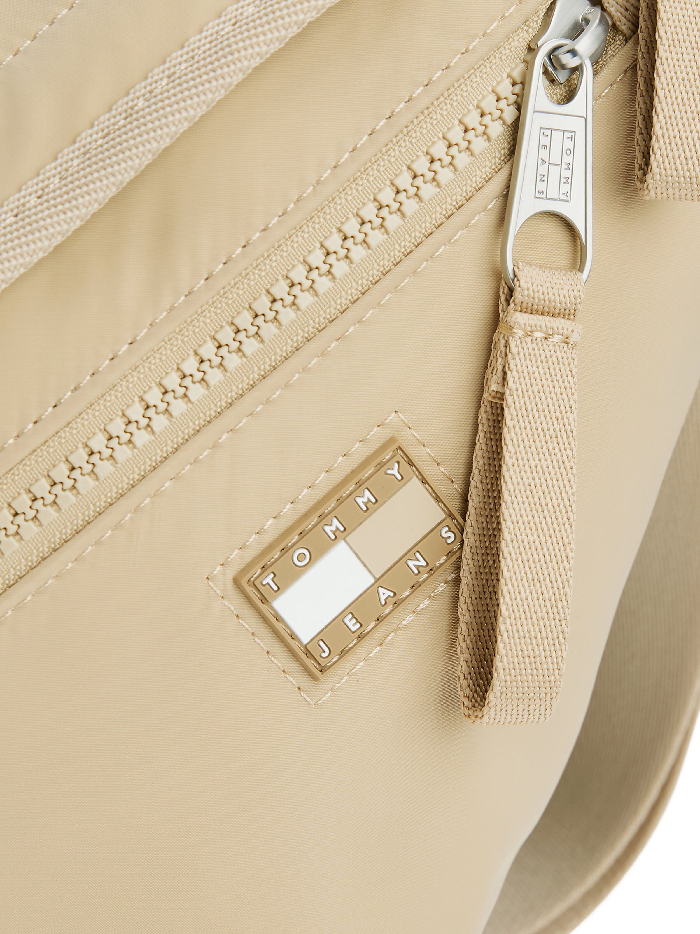 Tommy Jeans Τσάντα ώμου σε μπεζ