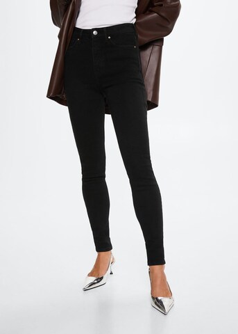 MANGO Skinny Jeans 'Soho' in Black: front