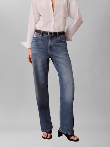 Calvin Klein Jeans Loosefit Jeans '90s' in Blauw: voorkant