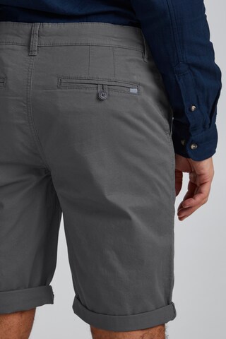 !Solid Regular Pants in Grey