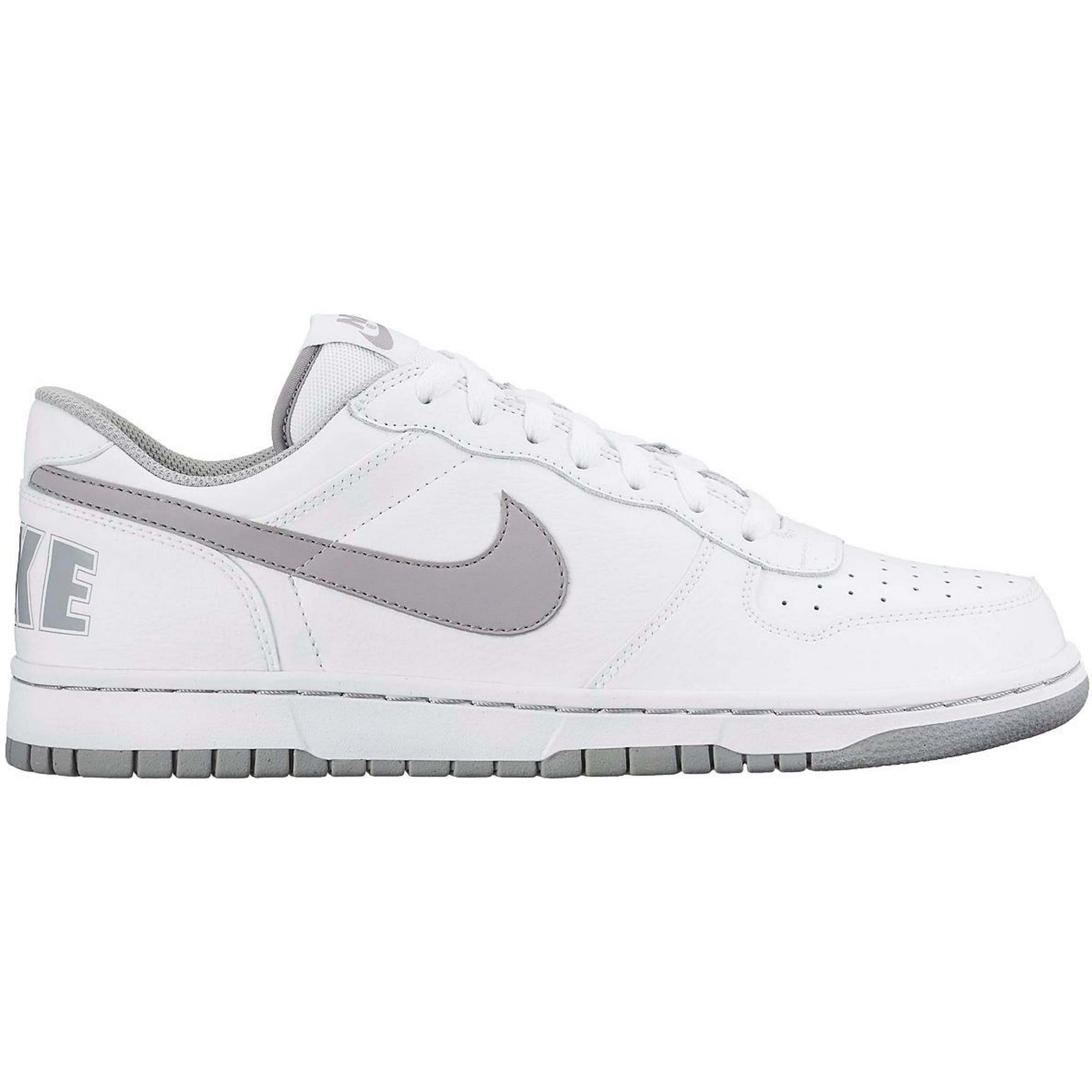 Nike Sportswear Sneakers in White