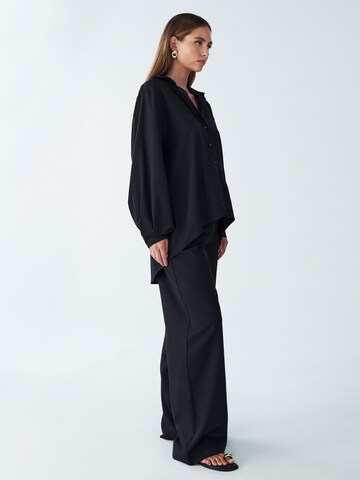 Willa Blouse 'Lagoon' in Zwart