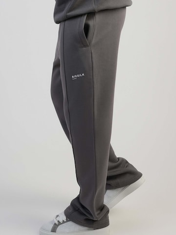 SikSilk Slimfit Sporthose 'Track Pants'‌‌‌‌‌‌ in Grau: Vorderseite