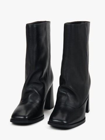 Estro Booties '25118' in Black