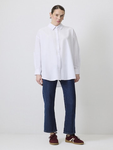 Touche Prive Shirt in White