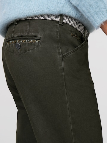 MEYER Regular Baumwollchino 'Chicago', mit Sicherheitstasche & Hemdenstopper, Fußweite: 38 cm in Grün