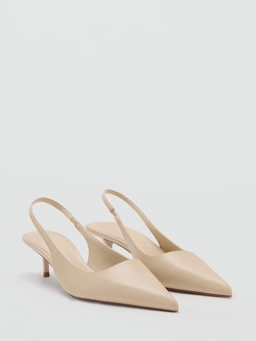 MANGO Remmiavokkaat 'TOM' värissä beige