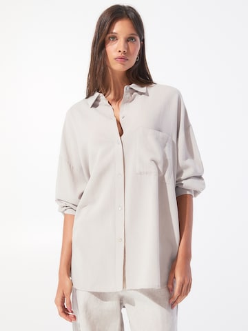 Pull&Bear Blus i beige: framsida