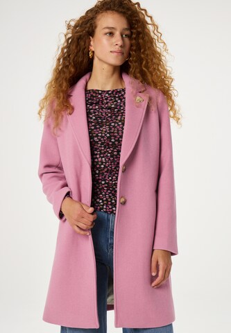 Fabienne Chapot Between-seasons coat in Pink: front