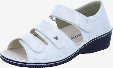 Finn Comfort Sandals 'Usedom' in White: front
