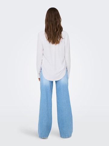ONLY - Blusa 'ONLYasmin-Siesta' en blanco