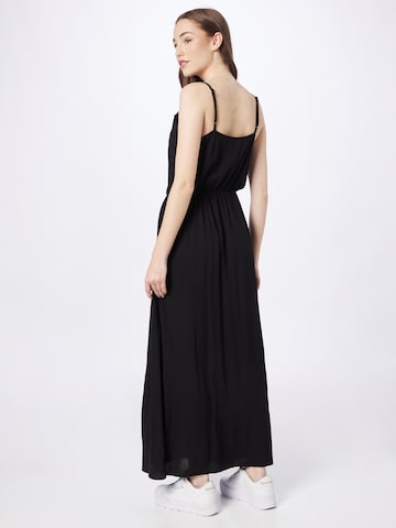 Robe 'Kimia' ABOUT YOU en noir