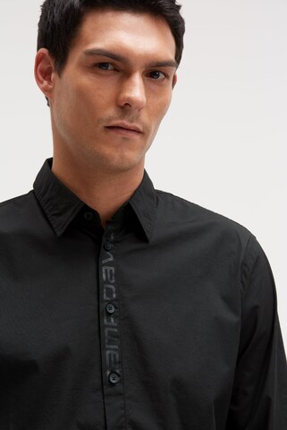 CAMP DAVID Slim fit Button Up Shirt in Black