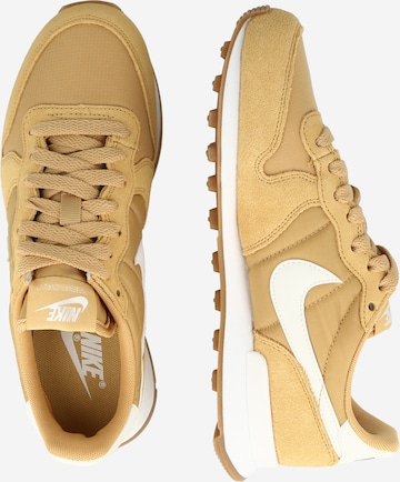 Nike Sportswear Σνίκερ χαμηλό 'Internationalist' σε καφέ