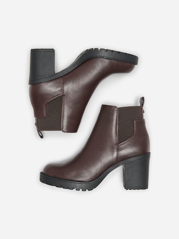 ONLY Chelsea Boots 'ONLBarbara' in Brown