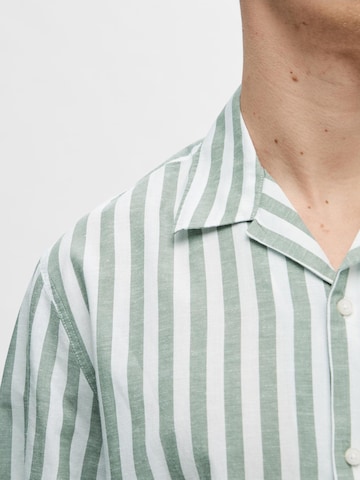 SELECTED HOMME Comfort fit Button Up Shirt in Green