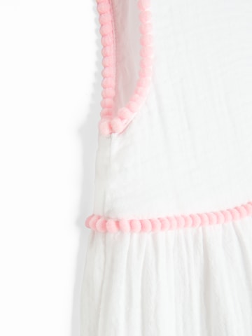 Rochie de la Cool Club pe alb