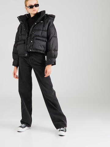 LEVI'S ® Between-season jacket 'Baby Trapeze Puff' in Black