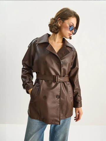 Bianco Lucci Tussenmantel in Bruin