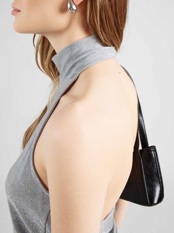 Top di Banana Republic in argento