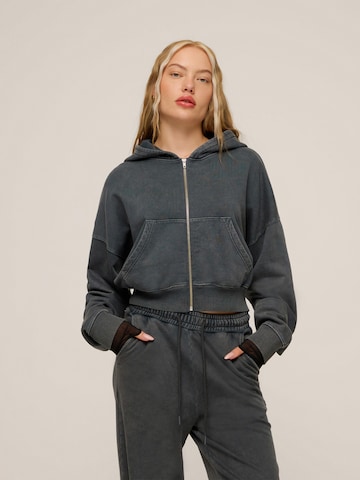 Veste de survêtement Cheyenne Ochsenknecht en gris : devant