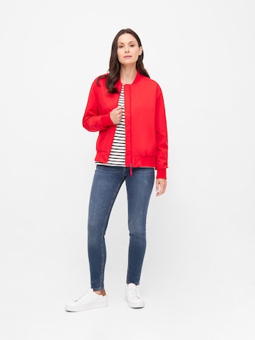 Derbe Between-Season Jacket in Red