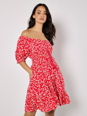 Robe ' ' Apricot en rouge : devant