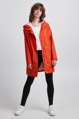 ICHI Raincoat 'IHTAZI JA' in Orange