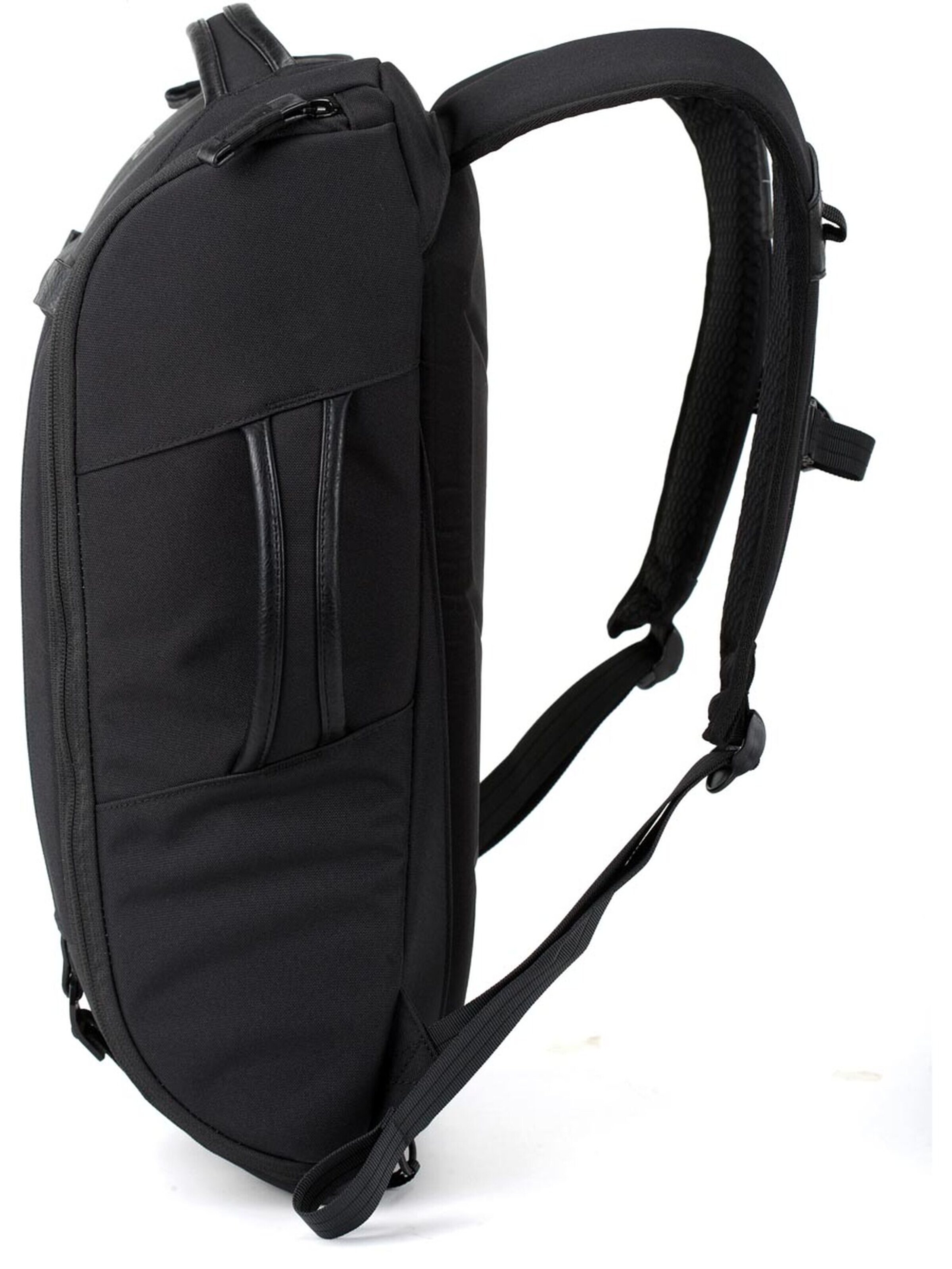 NITRO Backpack in Black