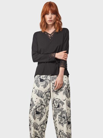 Pigiama di Gisela in nero