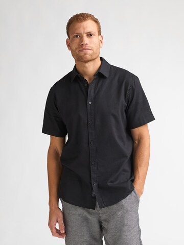 Petrol Industries Regular Fit Skjorte i sort: forside