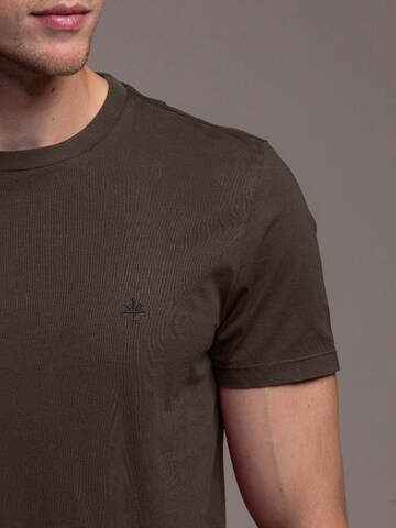 Laurent Vergne Shirt 'Thierry T-Shirt - Brown' in Brown