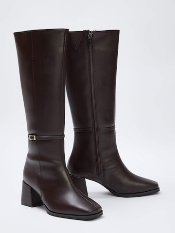 Trendyol Boot in Brown