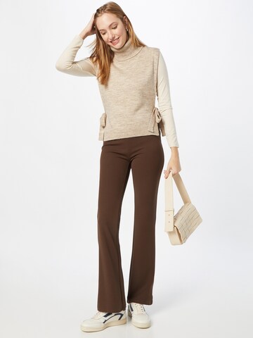 modström Pullover 'Nola' in Beige