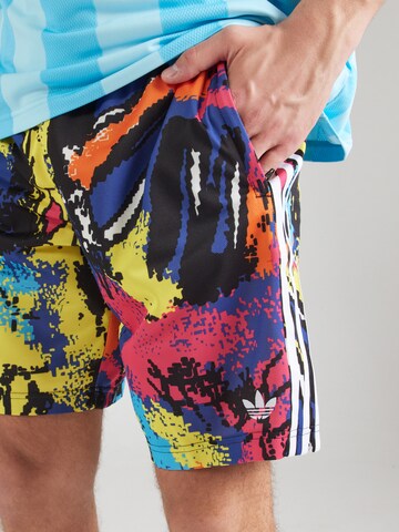 Regular Pantalon 'ARCHIVE' ADIDAS ORIGINALS en mélange de couleurs