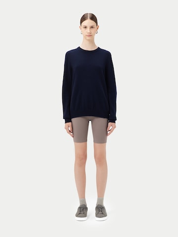 GOBI Cashmere Trui 'Women's Essential Cashmere Crewneck Sweater' in Blauw