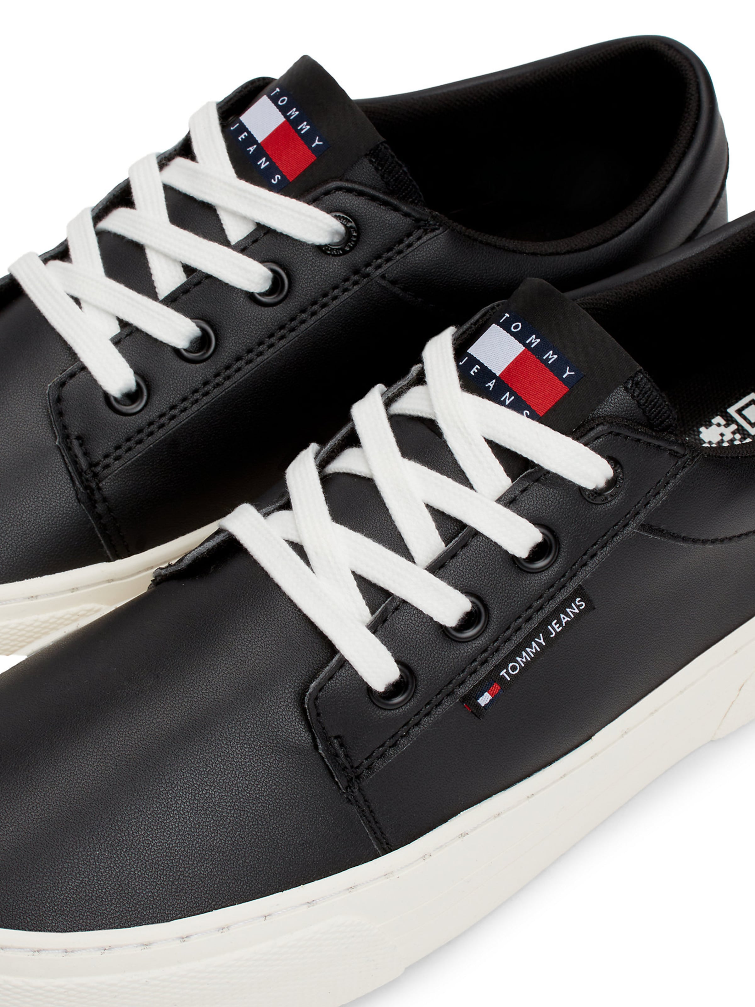 Sneaker bassa 'Essential Derby' di Tommy Jeans in nero