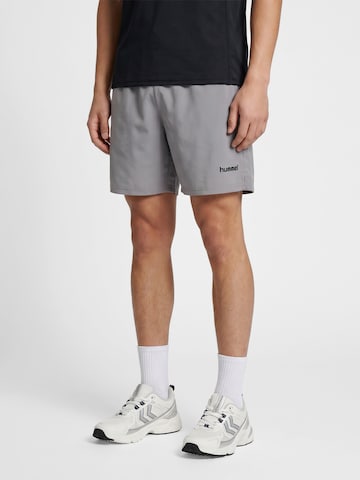 Regular Pantalon de sport Hummel en gris : devant