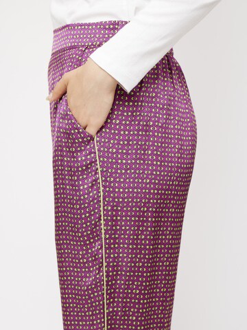 VICCI Germany Regular Pants in Purple
