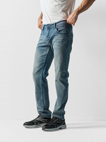 regular Jeans di KOROSHI in blu