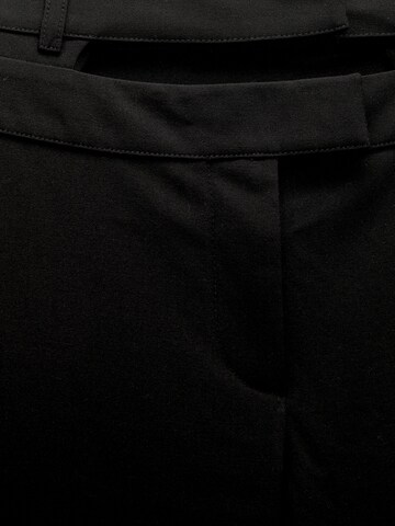 regular Pantaloni di Pull&Bear in nero