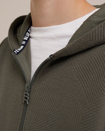 WE Fashion Sweatjacke in Grün