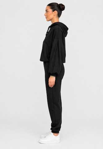 Elara Sweat suit in Black
