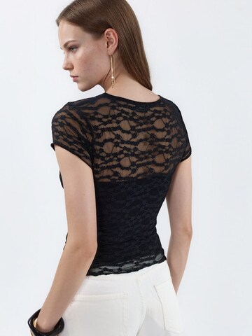 Busem Blouse in Zwart