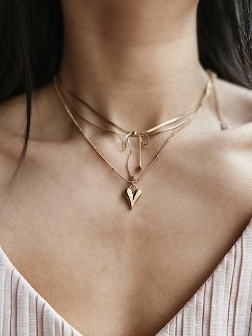 Kamakula Necklace 'Puffy Heart' in Gold