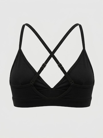 YO-GAYA Triangel Sport bh 'Studio Triangle Bra' in Zwart