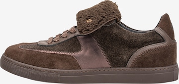 Floris van Bommel Platform trainers ' MINNI 07 ' in Brown: front